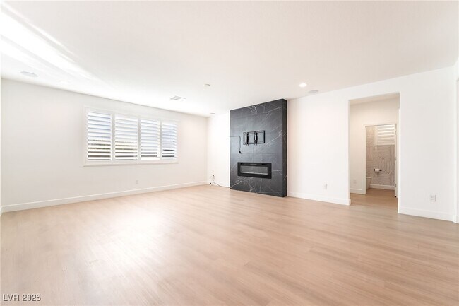 Foto del edificio - 10470 Dove Meadow Way