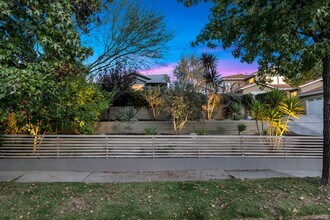 Building Photo - 4716 Tyrone Ave