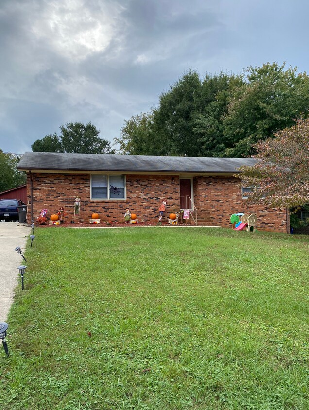 Foto principal - 926 Long Dr