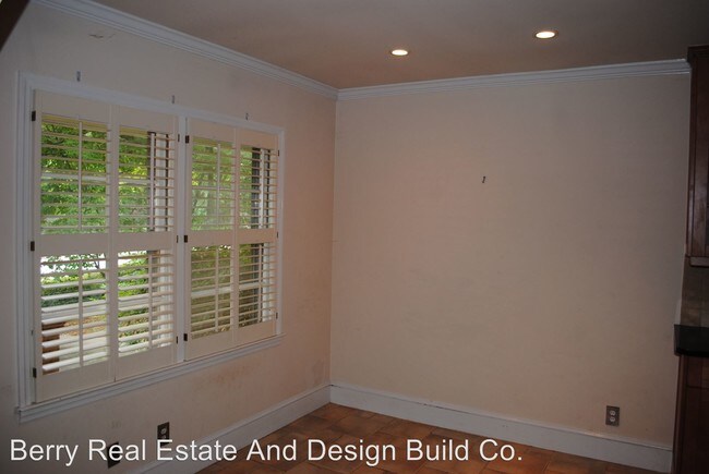 Building Photo - 3 br, 1.5 bath House - 1784 Gardenside Court