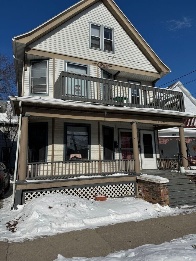 Building Photo - 1206 Jenifer St