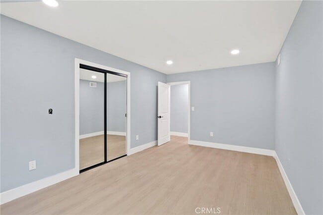 Building Photo - 1309 E Sunview Dr