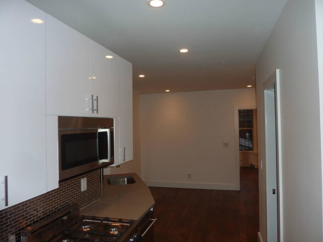 Foto del edificio - 222 E 27th St