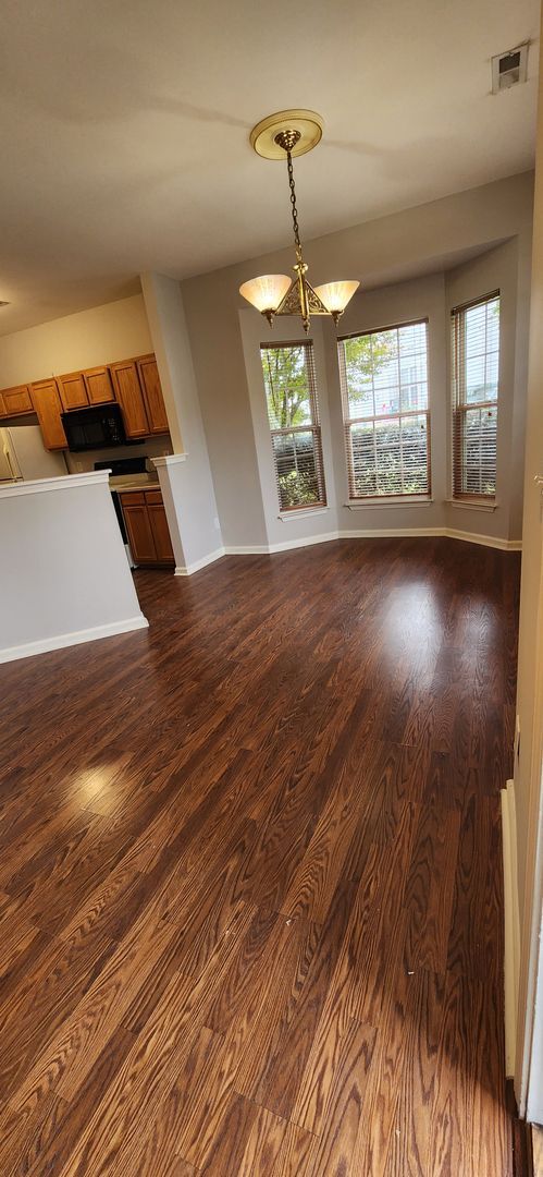 Foto del edificio - Greer, 2BD/2.5BA, 1480+/-SF