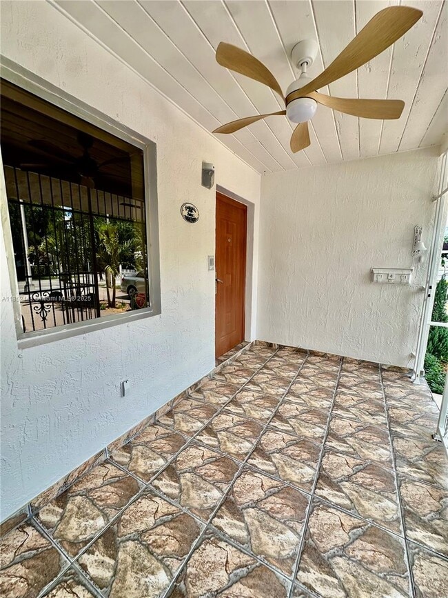 Foto del edificio - 3525 SW 92nd Ave