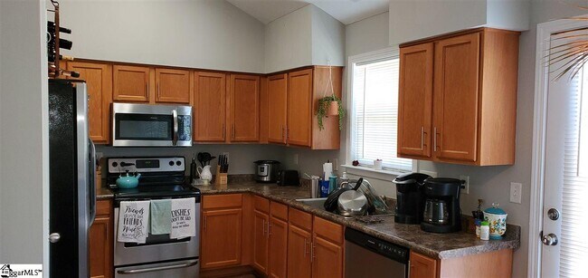 Building Photo - 144 Lauren Wood Cir