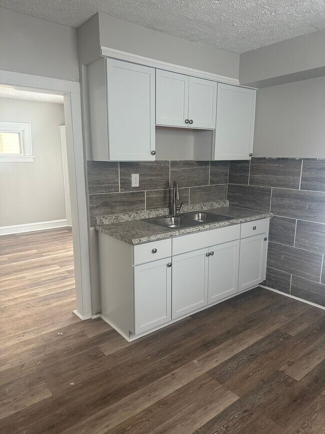 Foto del edificio - 3bd Single Cash Pay/Section 8