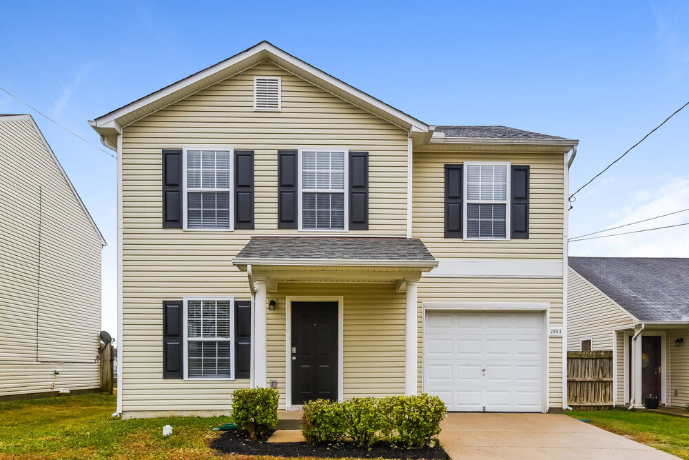 Foto principal - 2803 Creekbend Dr