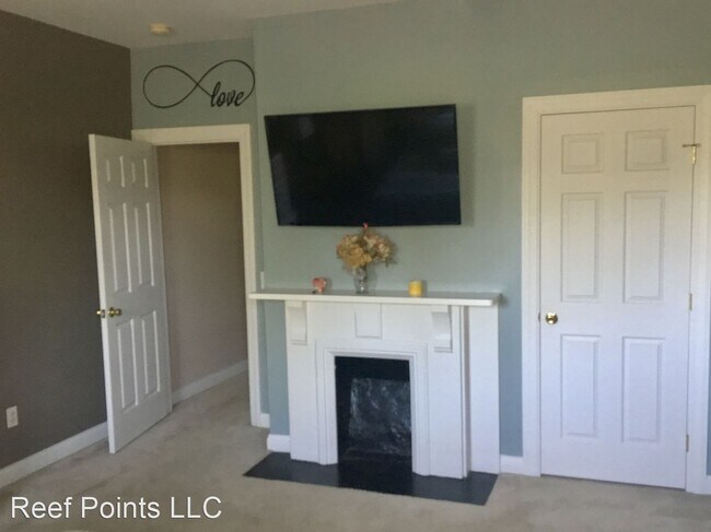 Foto del edificio - 3 br, 2 bath House - 3428 Walworth Ave