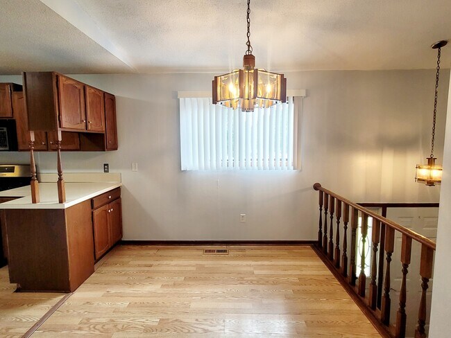 Foto del edificio - 216 Highland View Ct NE