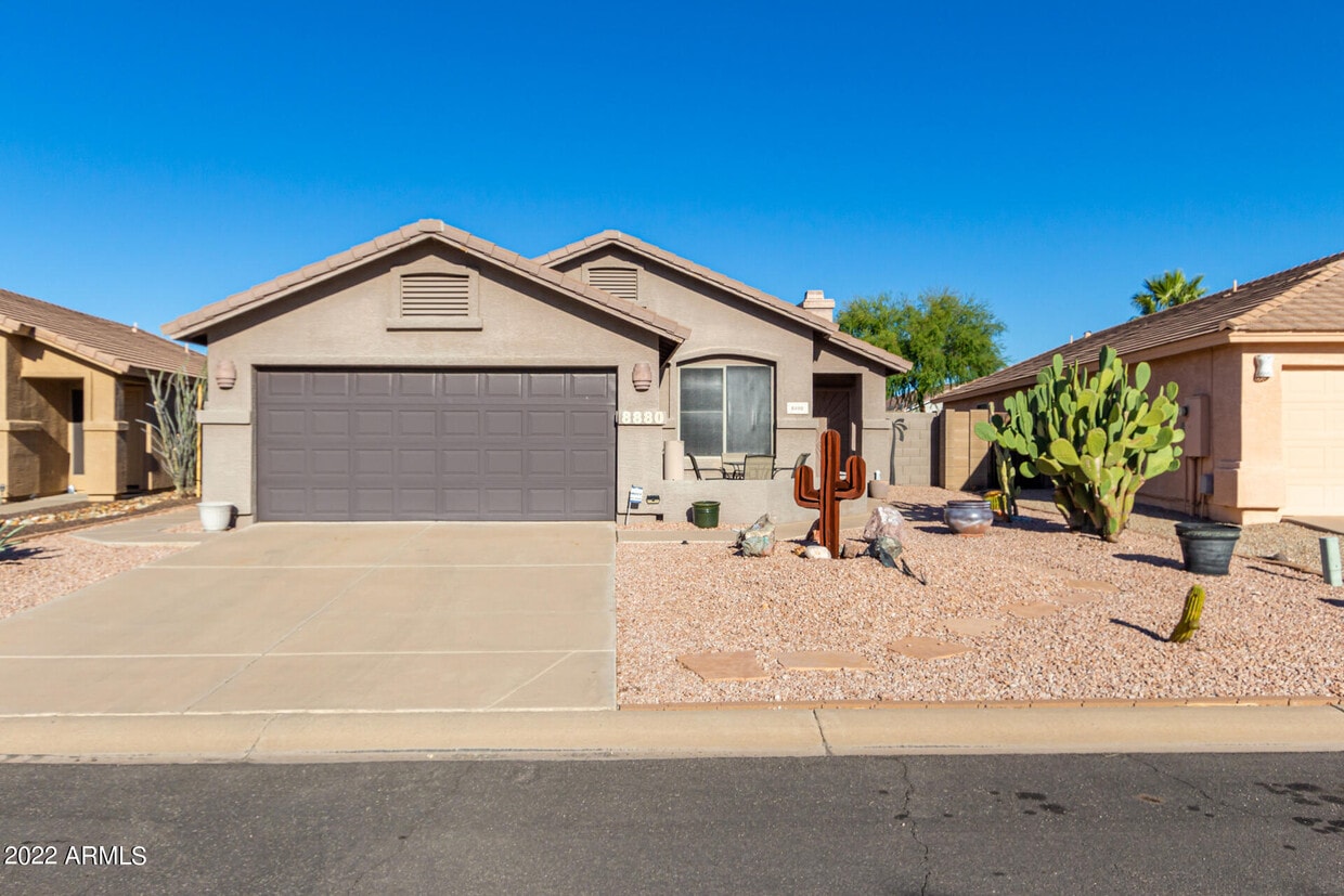 8880 E Red Mountain Ln, Gold Canyon, AZ 85118 House for Rent in Gold