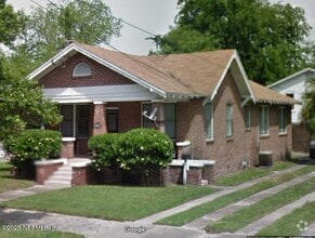 Building Photo - 2137 Dellwood Ave