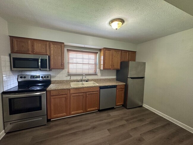 Foto del edificio - Spacious 3 bedroom in Willowick