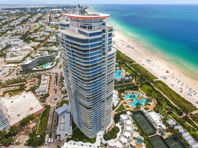 Building Photo - 100 South Pointe Dr