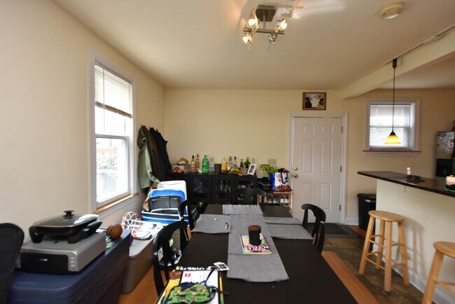 Foto del edificio - 1738 W Altgeld St