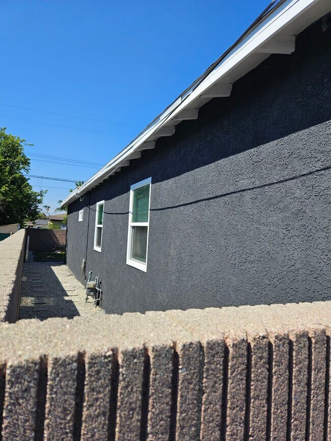 Foto del edificio - 425 W Cherry St