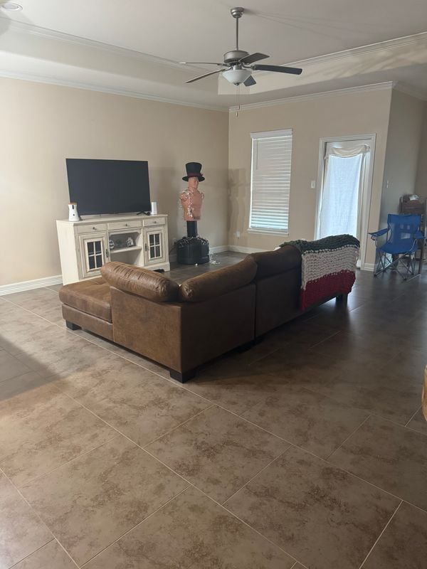 Building Photo - 7446 Seal Beach Ct