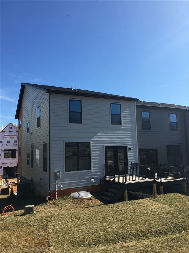Building Photo - 421 Monticello Rd