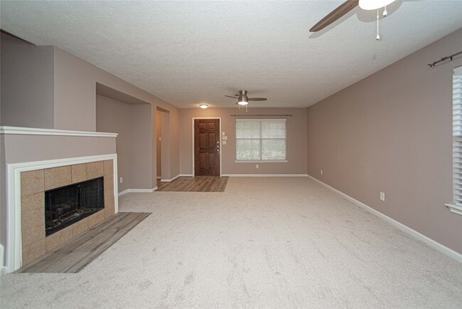 Building Photo - 29314 Legends Bluff Dr