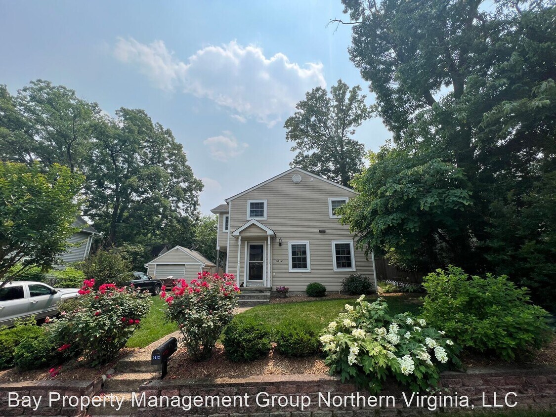 Primary Photo - 3 br, 2.5 bath House - 5112 11th Rd S