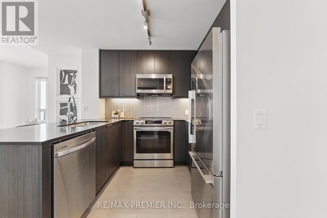 Building Photo - 50 Thomas Riley Rd