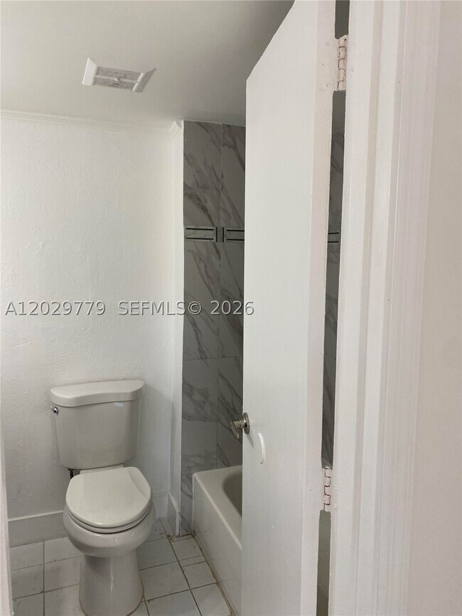 Foto del edificio - 4670 NW 79th Ave