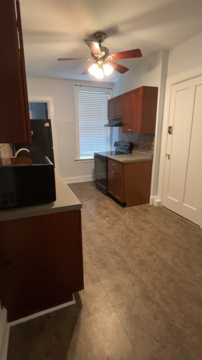 Foto del edificio - 3896 Reading Rd