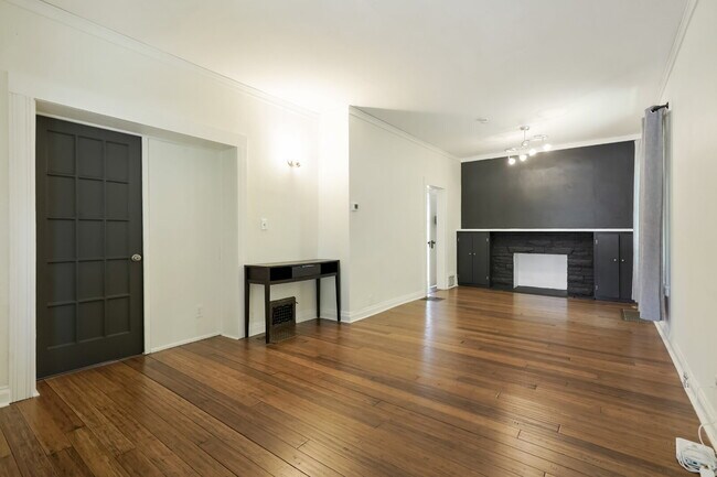 Foto del edificio - Live in Baker! Historic 2BD Home with Garage, Yard & Simplified Utilities