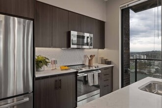 Building Photo - Tapestry