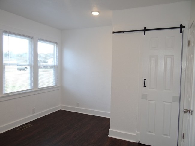 Building Photo - 909 S Chattanooga Street Unit 1 - A