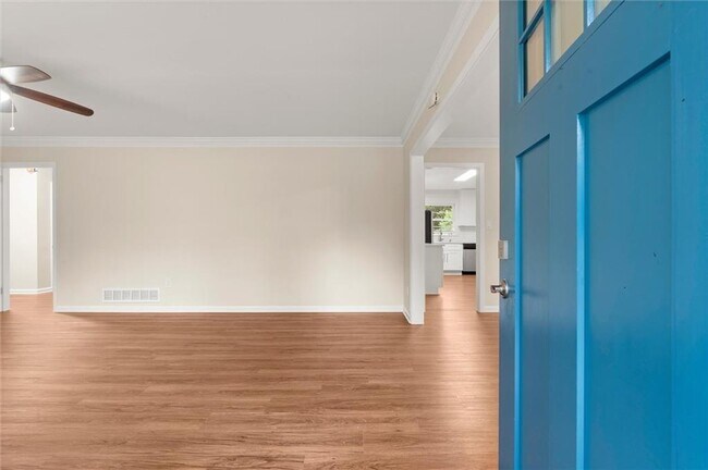 Foto del edificio - 174 Cromwell Rd NE