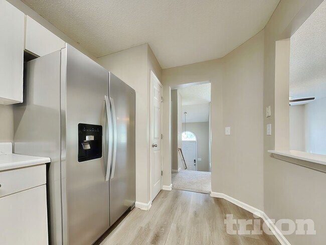 Foto del edificio - 113 Ivy Brook Dr