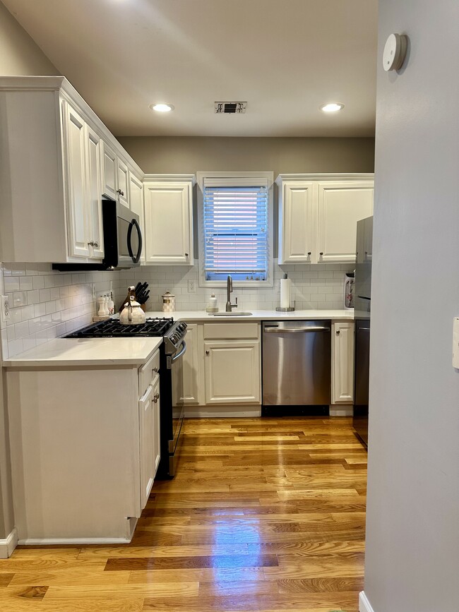 Foto del edificio - 66 King St