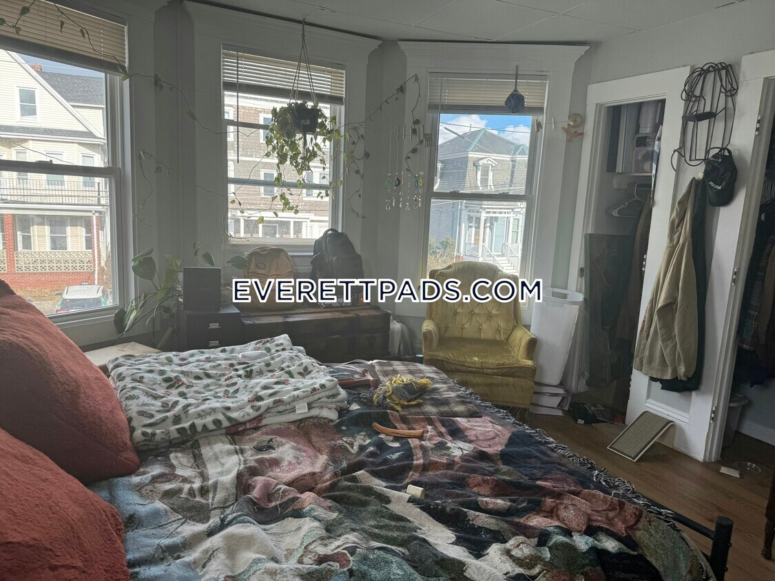 38 Hancock St Unit 2, Everett, MA 02149 Room for Rent in Everett, MA