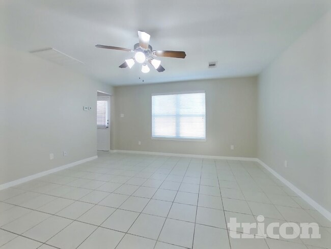 Foto del edificio - 604 Totem Trail Dr