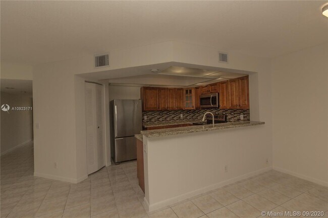 Foto del edificio - 1300 SW 125th Ave
