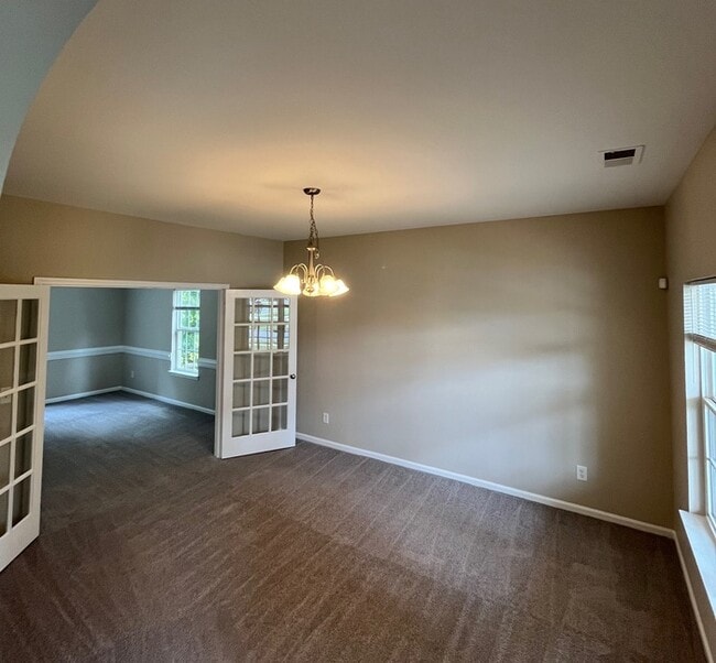 Building Photo - 15315 Edgewater Forest Ln
