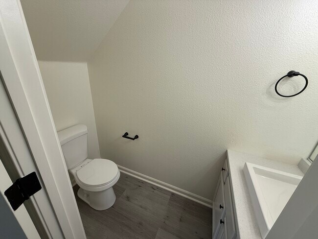 Foto del edificio - 625 Sunny Ln