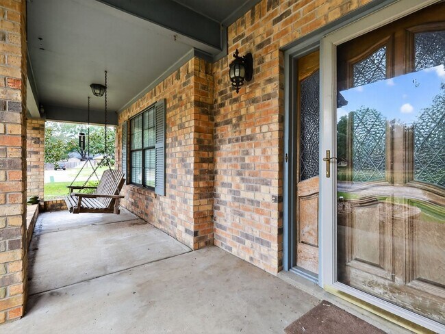 Foto del edificio - 18270 Stillwood Ln