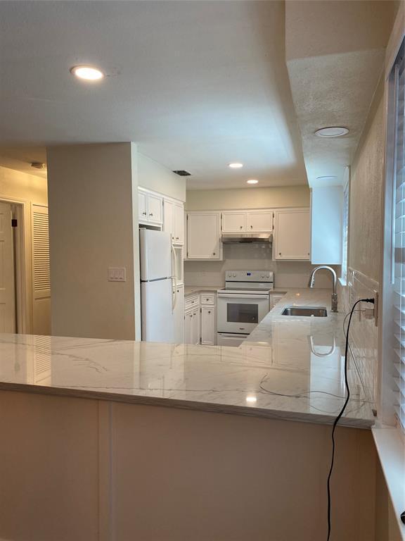 Building Photo - 15410 Enid Dr