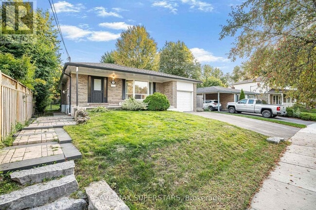 Building Photo - 87 Pennington Crescent