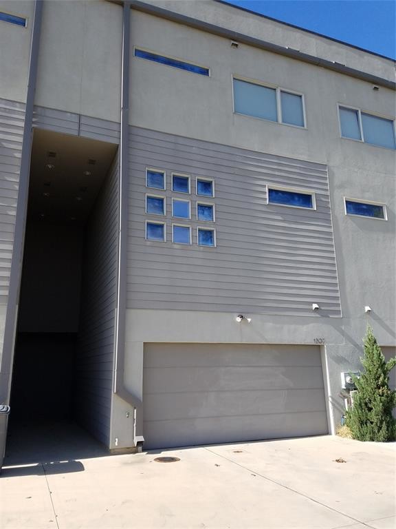 Foto principal - 1207 Silver Mill Dr