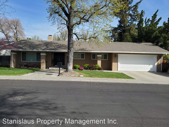 Building Photo - 4 br, 2 bath House - 233 Merlin Way
