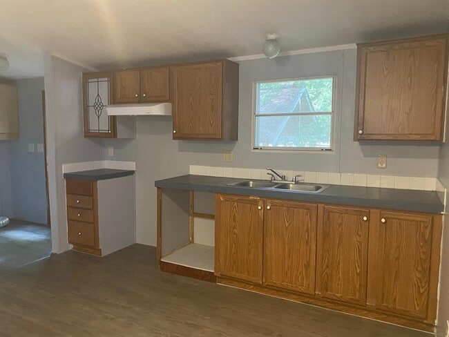 Building Photo - 15198 Paradise Cove Dr