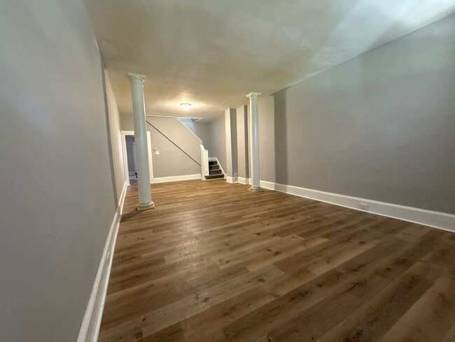 Building Photo - Three Bedroom Home In Baltimore With Park ...