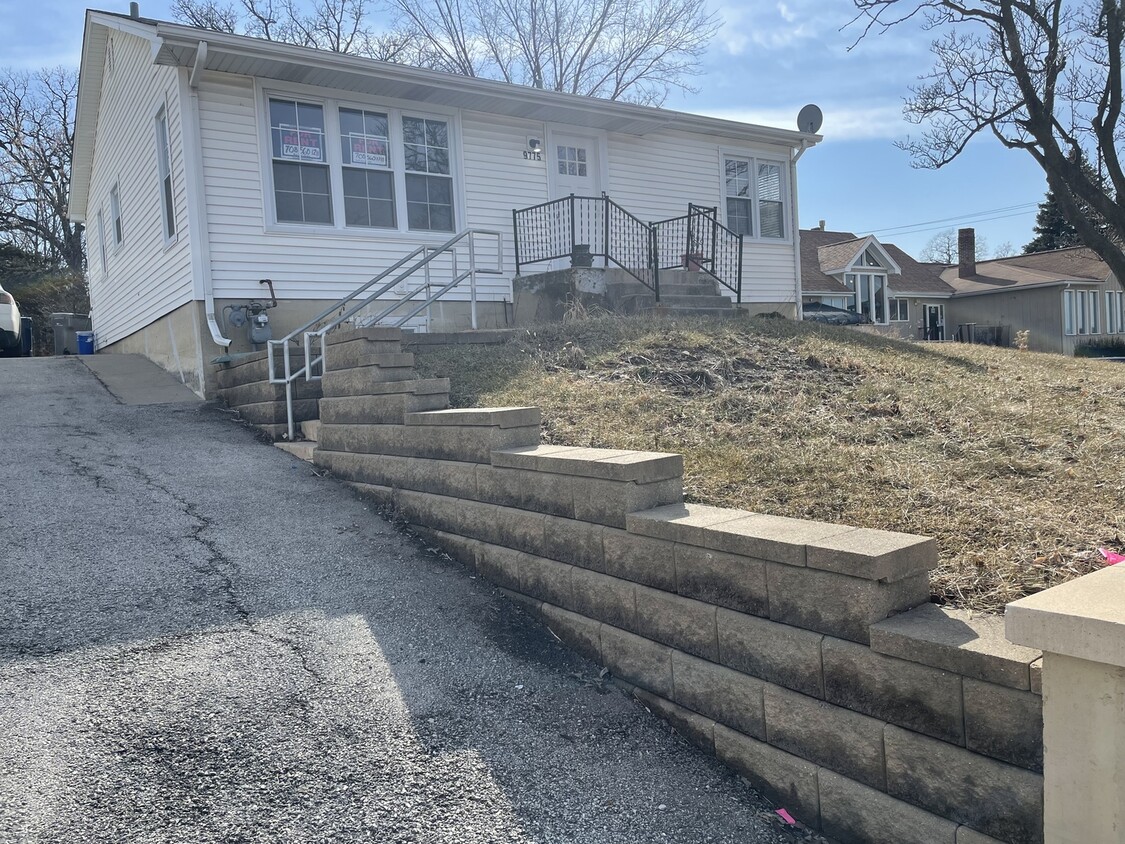 Foto principal - 9775 W 143rd St