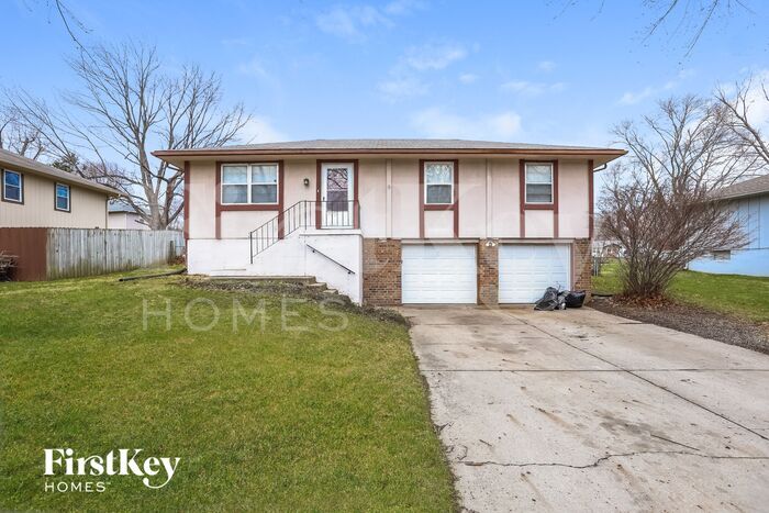 Primary Photo - 2217 Southwest Keystone Drive