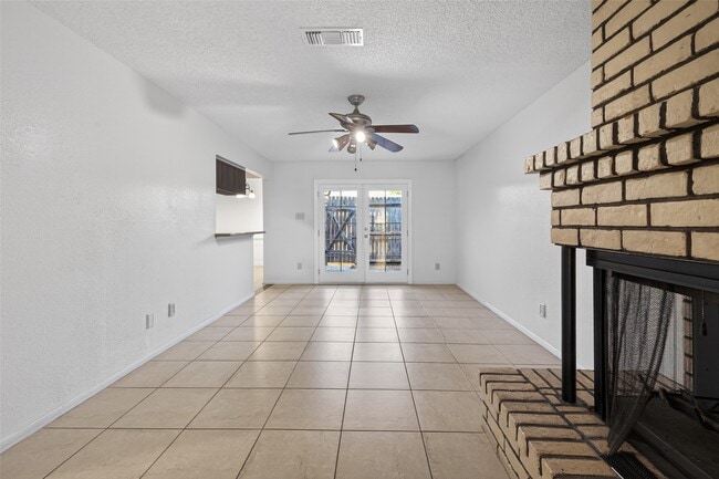 Building Photo - 14381 Still Meadow Dr