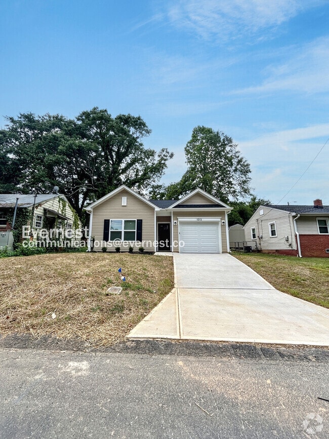 Building Photo - 1013 N Boyce St