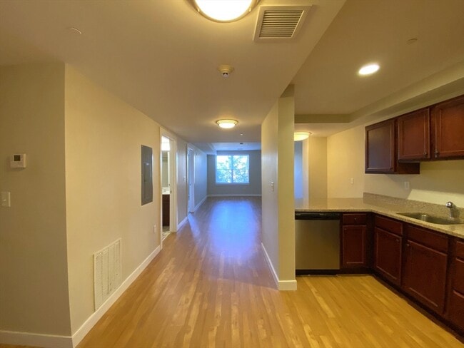 Foto del edificio - 20 Pond St